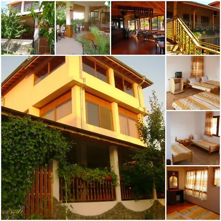 костови Гостевой дом Бяла